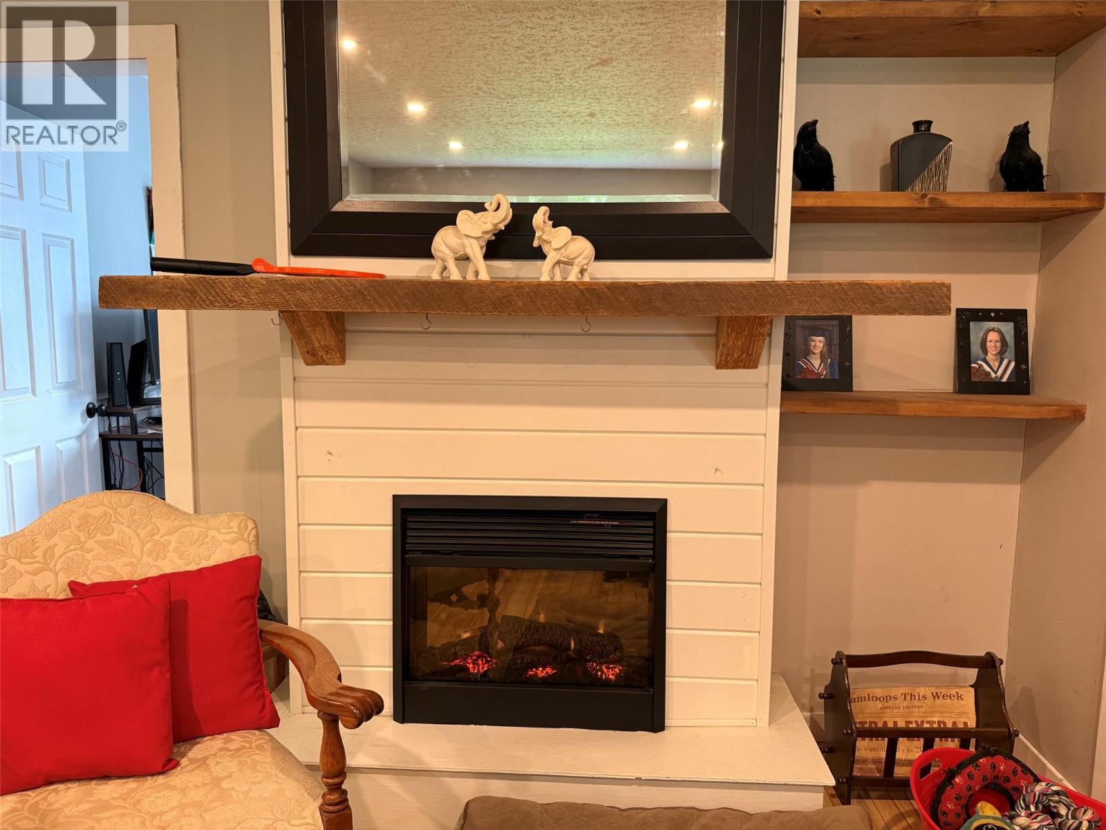 620 CLEARWATER VILLAGE Road - Image 10