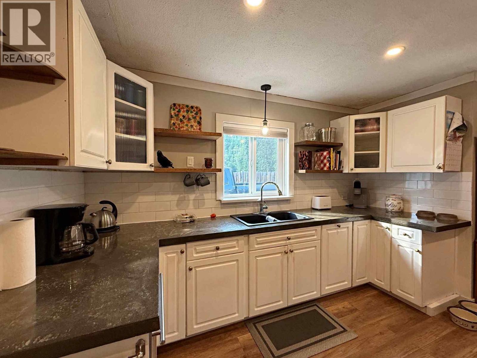 620 CLEARWATER VILLAGE Road - Image 8