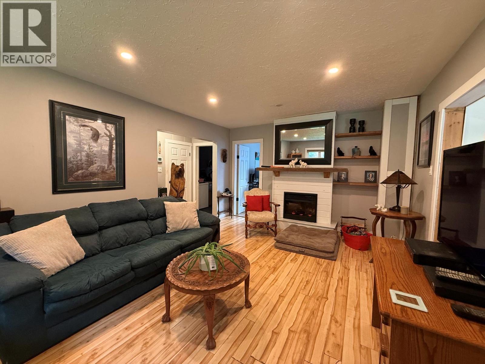 620 CLEARWATER VILLAGE Road - 9