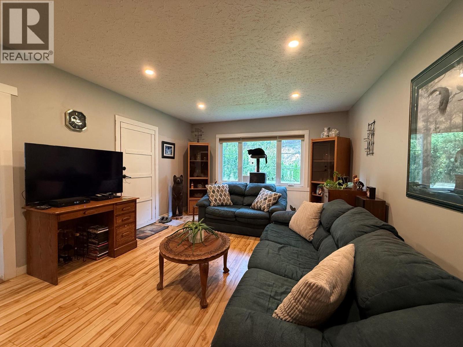 620 CLEARWATER VILLAGE Road - 11