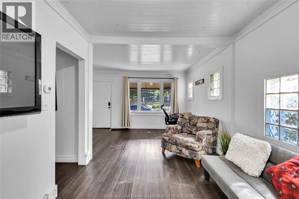 1757 PIERRE AVENUE - 5