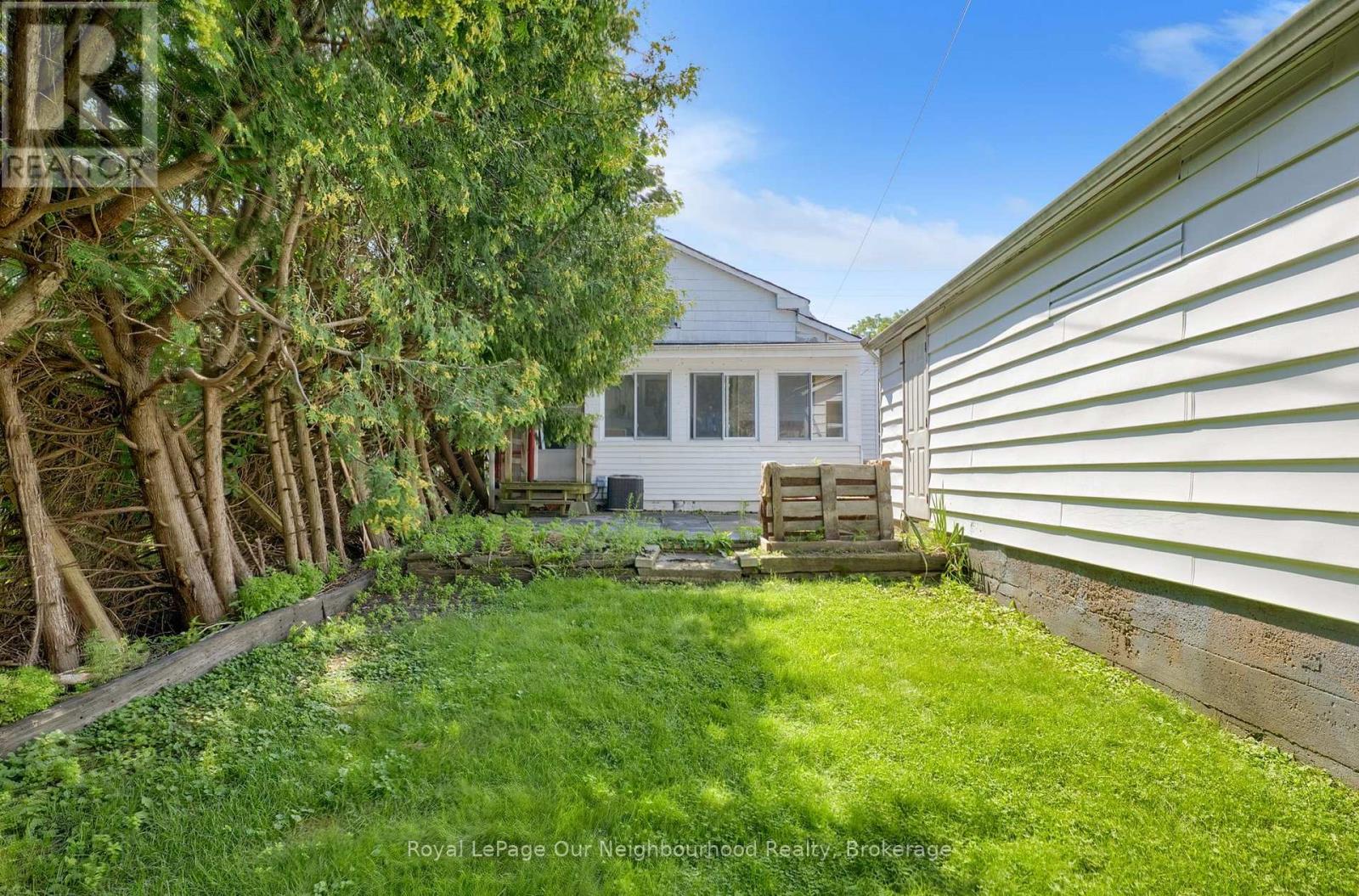 66 WELLINGTON STREET - Image 37