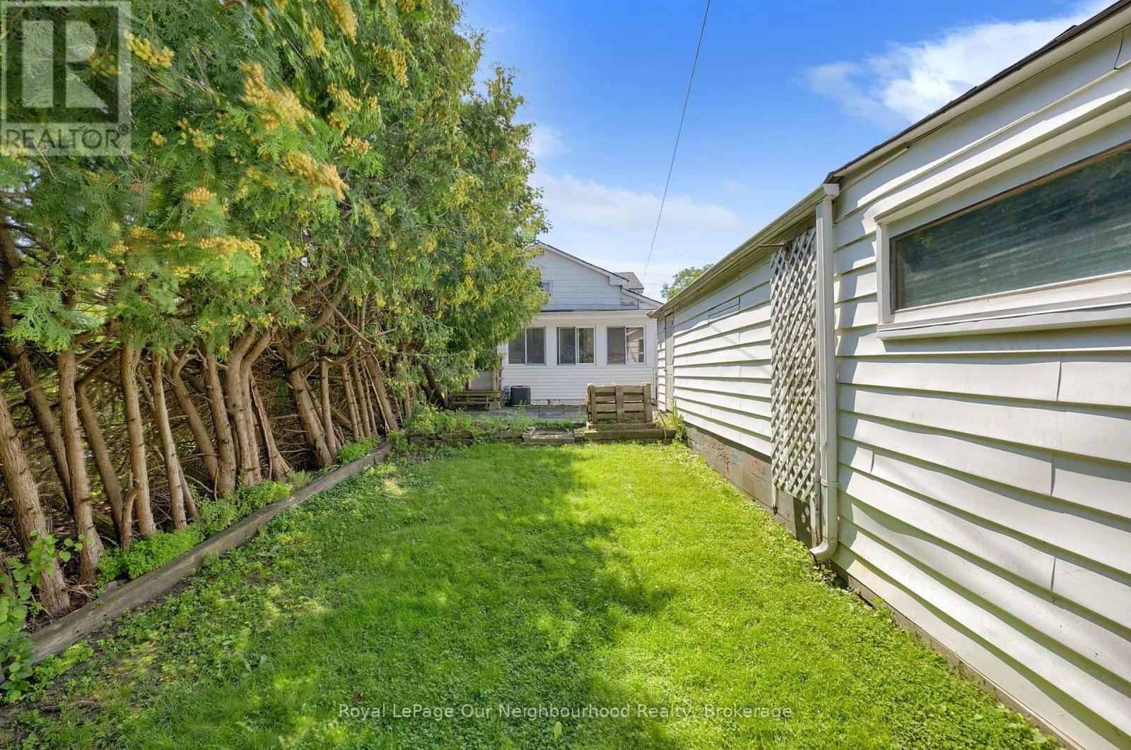 66 WELLINGTON STREET - Image 38