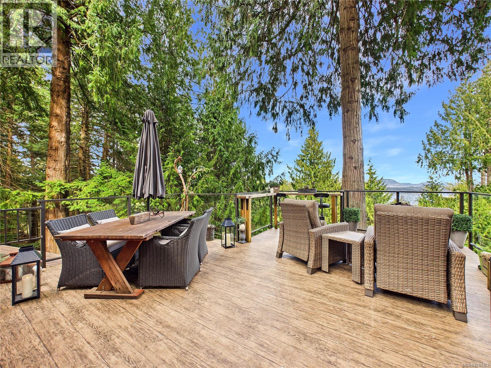 182 Devine Dr, Salt Spring