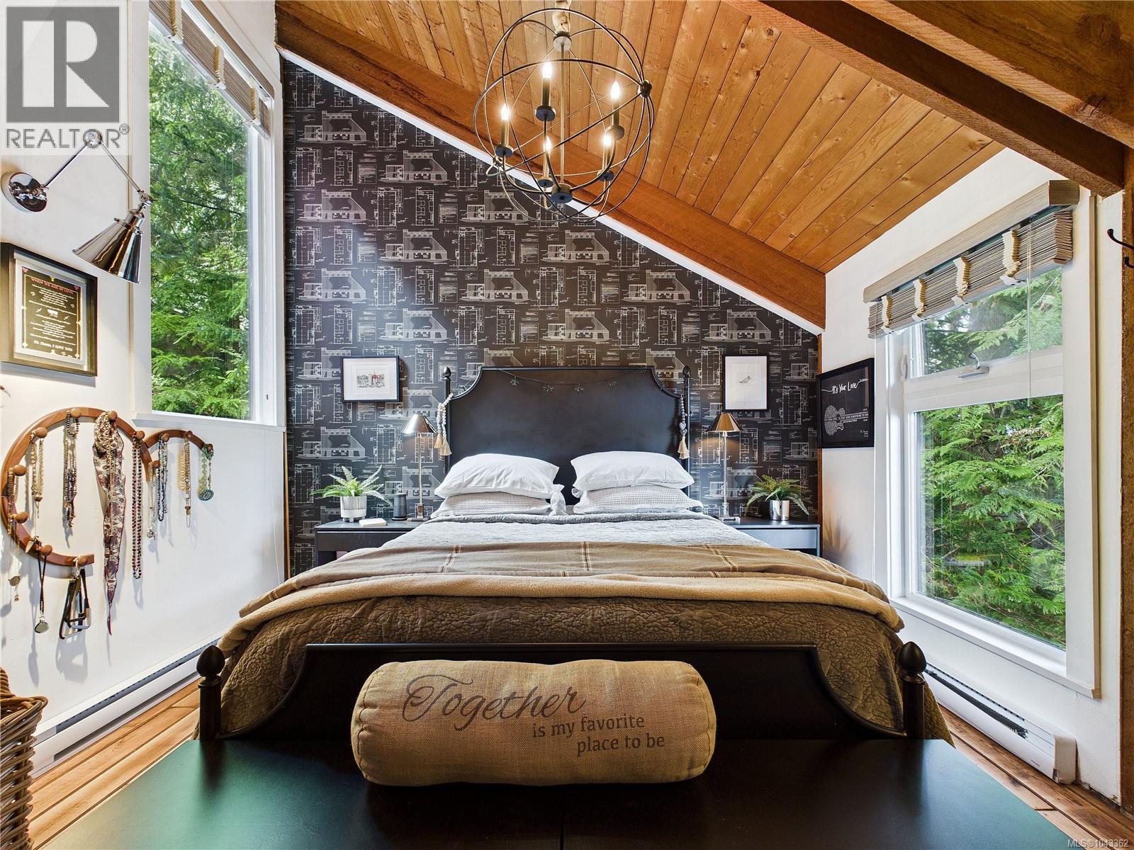 182 Devine Dr, Salt Spring