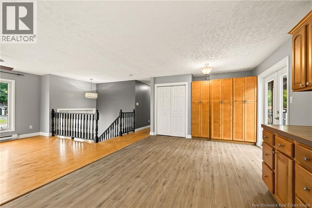 183 Thomas - Image 4