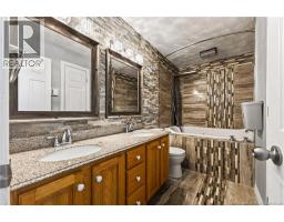 183 Thomas, Dieppe, NB E1A2C3 Photo 13
