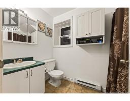183 Thomas, Dieppe, NB E1A2C3 Photo 28