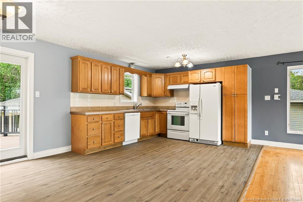 183 Thomas - 3