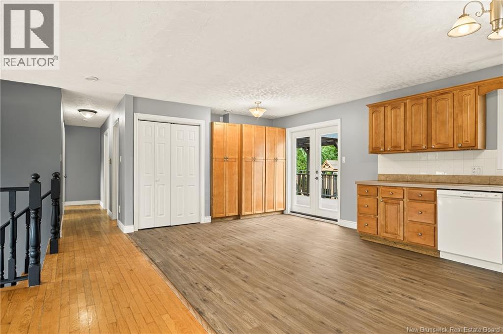 183 Thomas - Image 5