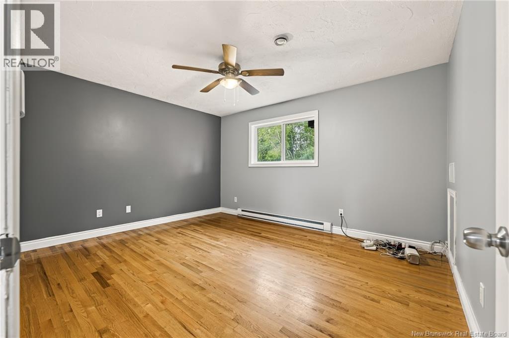 183 Thomas - Image 18