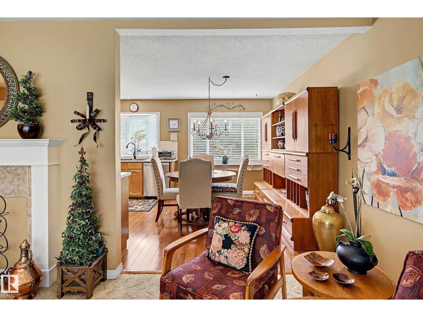 10715 50 ST NW - 10