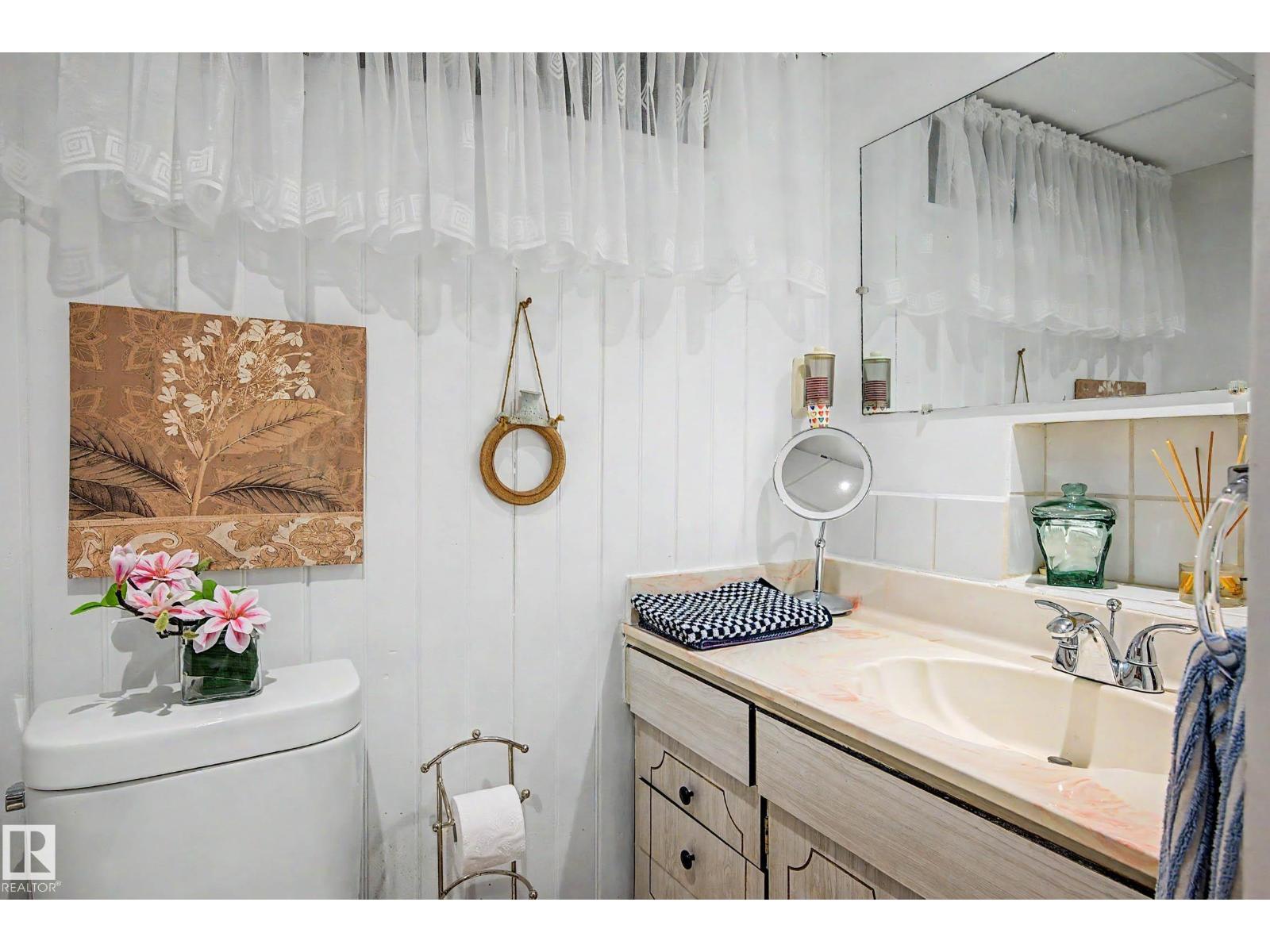 10715 50 ST NW - Image 40