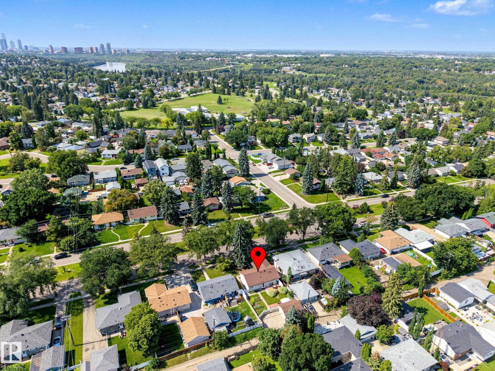 10715 50 ST NW - 60