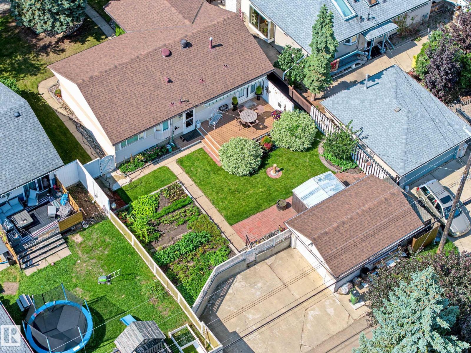 10715 50 ST NW - Image 58