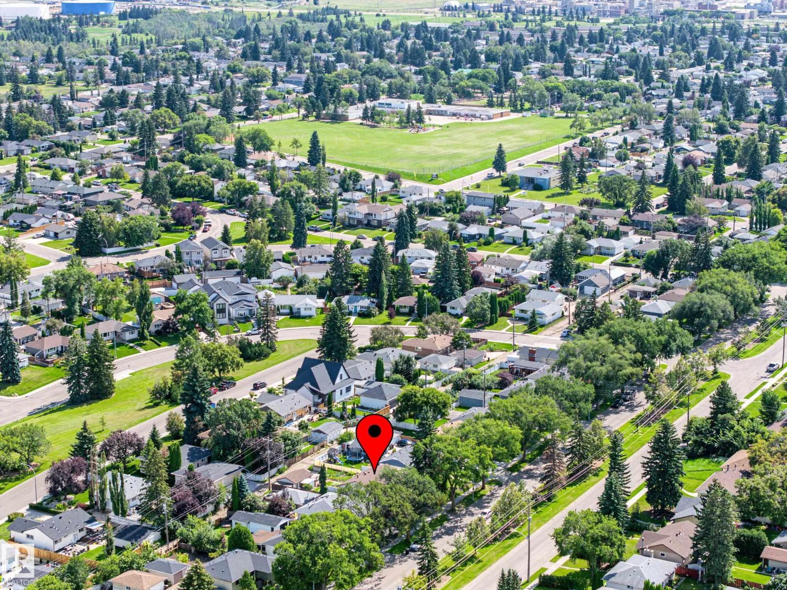 10715 50 ST NW - 70