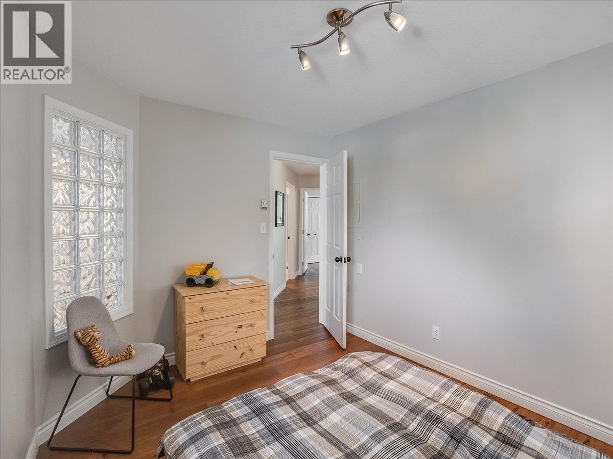 416 BEASLEY  W Crescent, Nelson