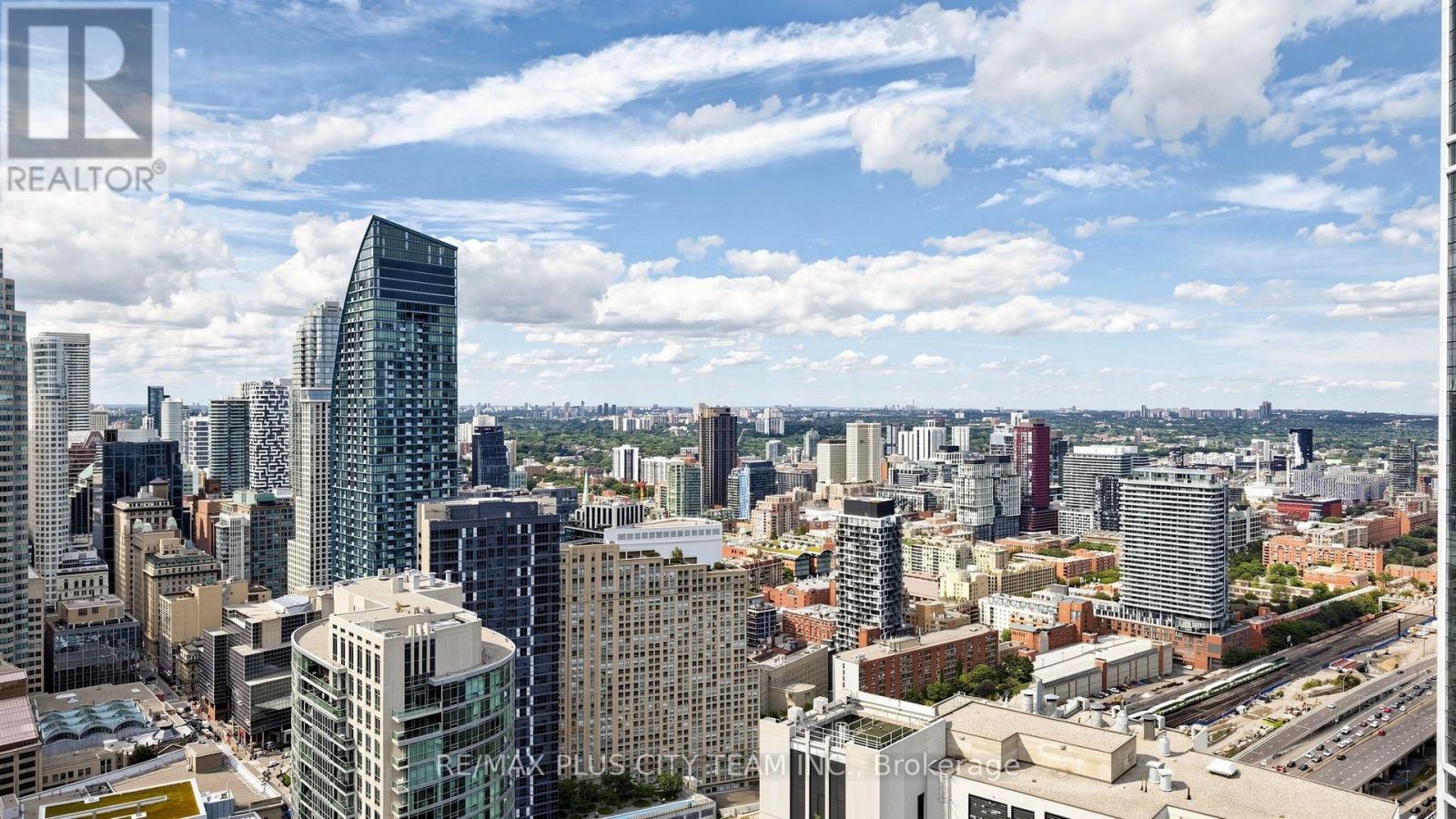 #5005 16 HARBOUR STREET - Image 30