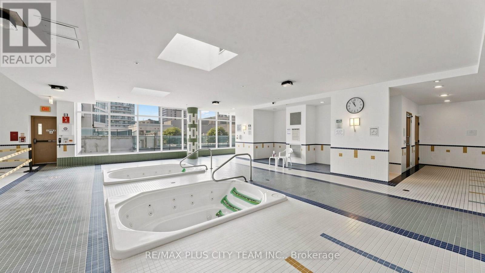 #5005 16 HARBOUR STREET - Image 37