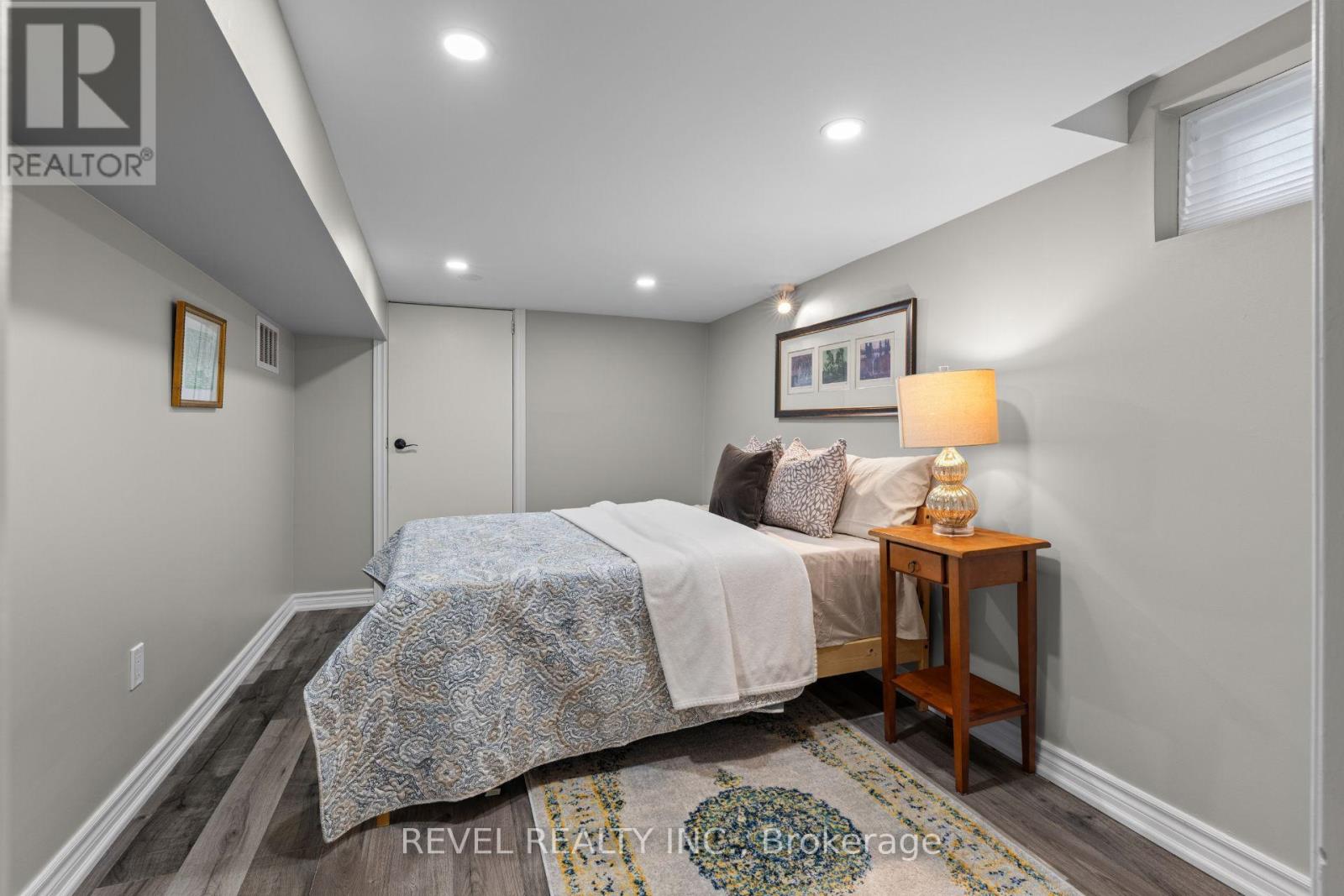 1610 HEATHSIDE CRESCENT - Image 36