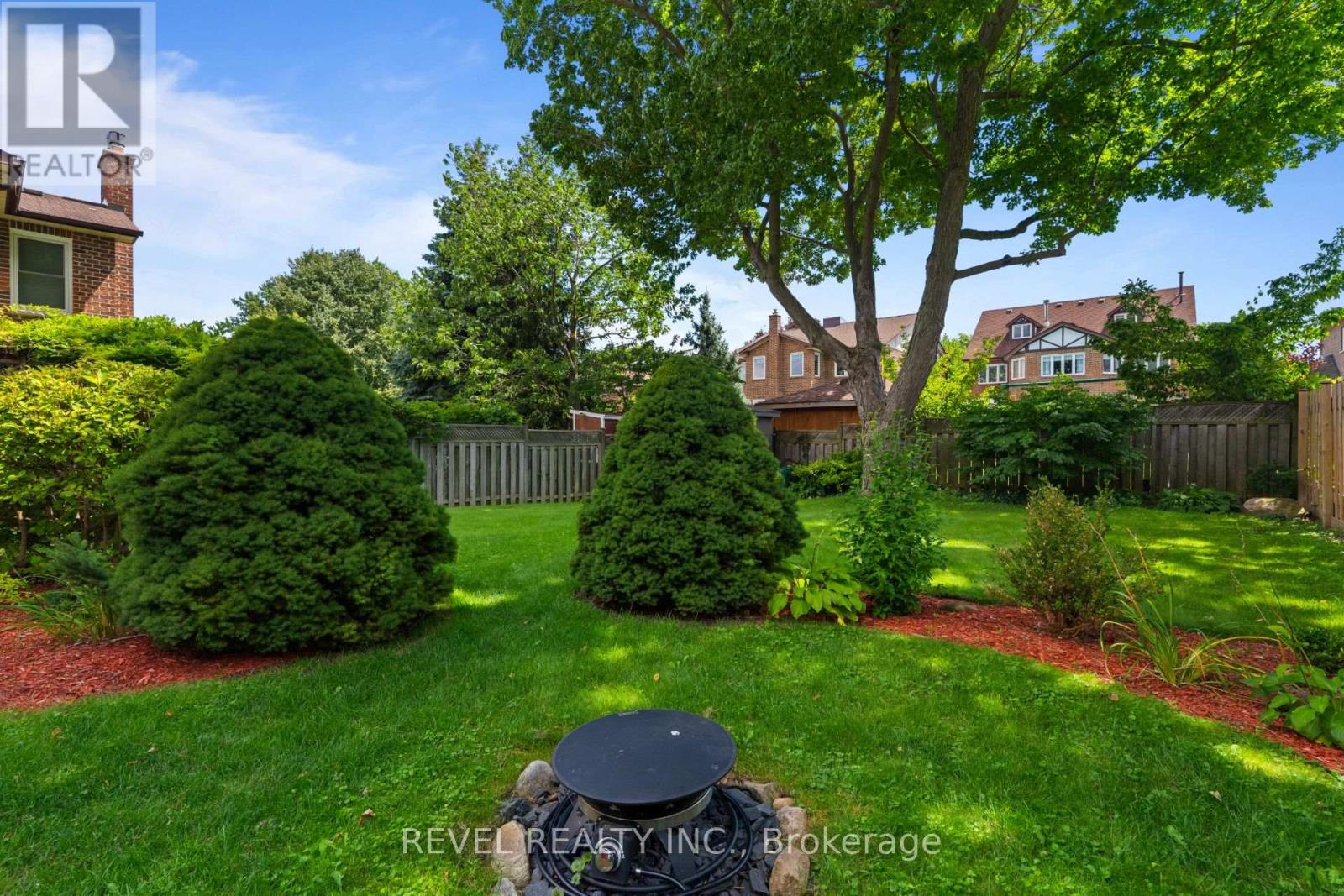 1610 HEATHSIDE CRESCENT - Image 42