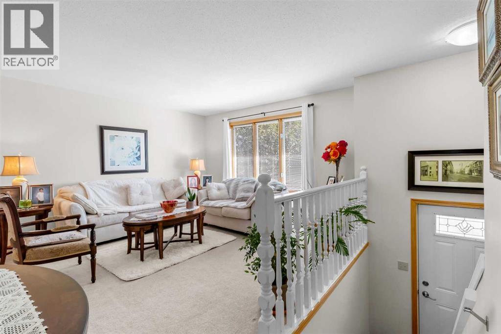 2100 25 Avenue - 3