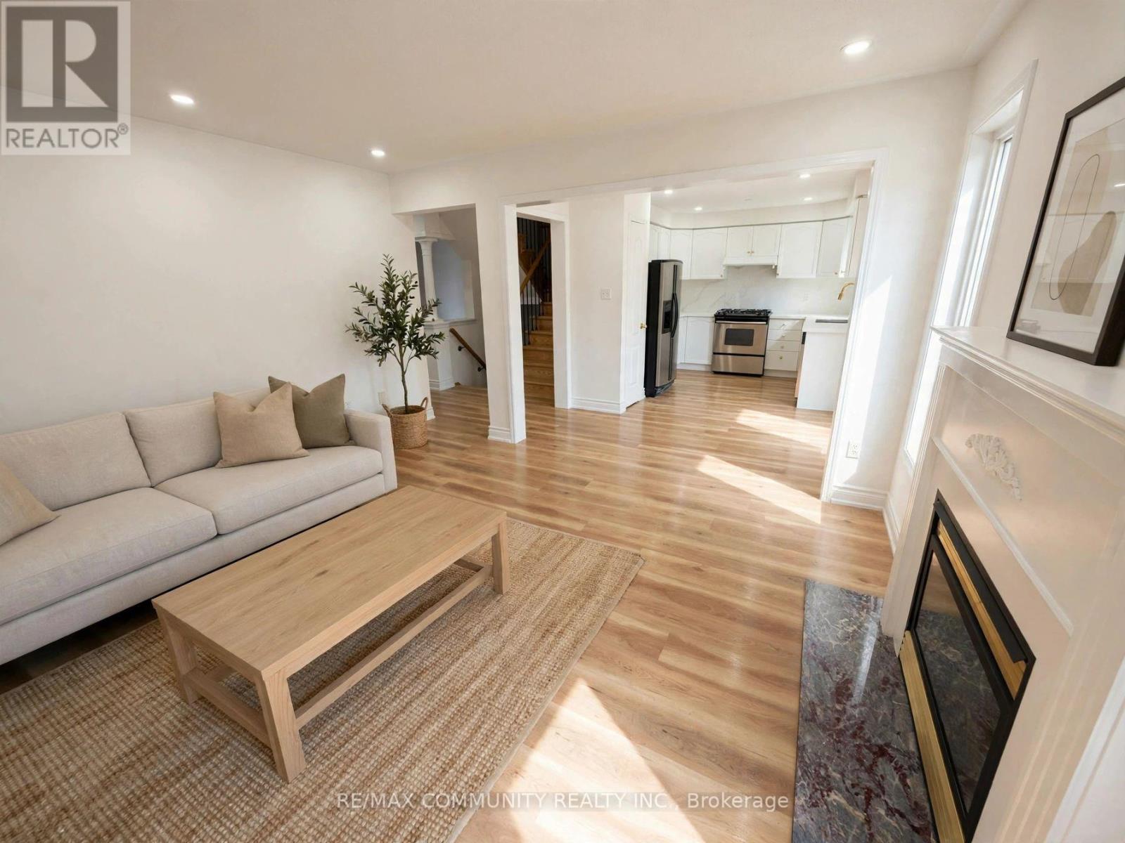 5 CANOE CRESCENT - 4