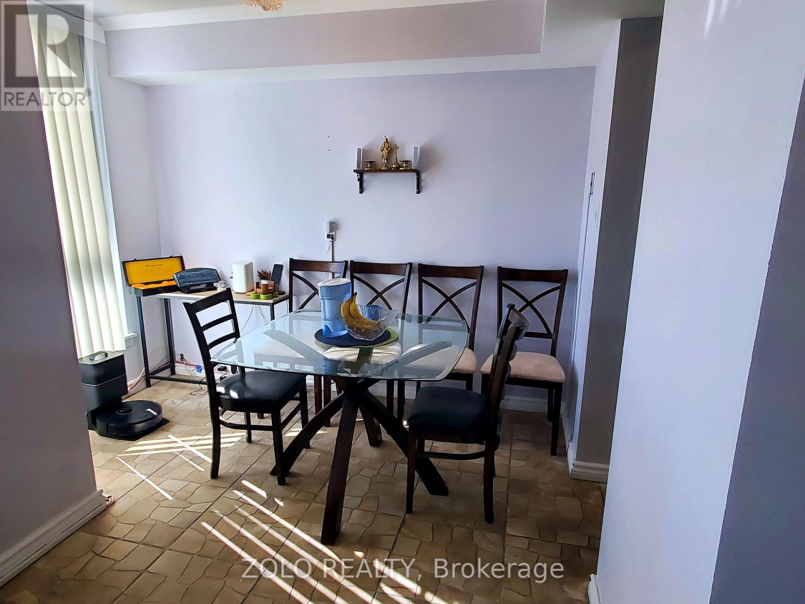 #805 3233 EGLINTON AVENUE E - 7