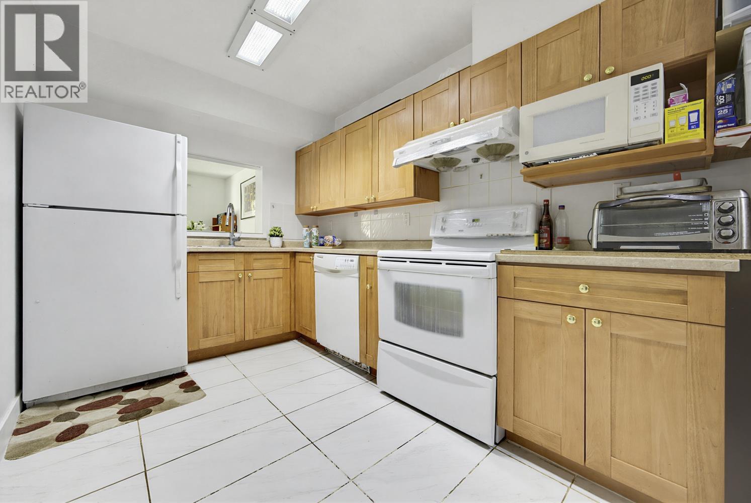 2757 ELLERSLIE AVENUE, Burnaby