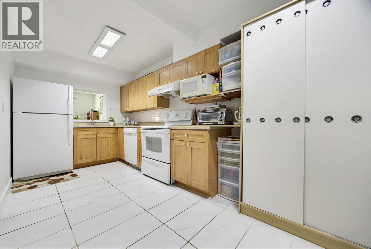 2757 ELLERSLIE AVENUE, Burnaby