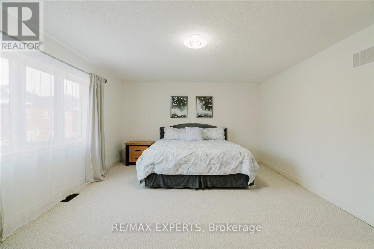 43 LEWIS AVENUE - Image 24