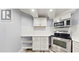 Bsmt - 186 Wainscot Avenue, Newmarket, ON L3X2X4 Photo 11