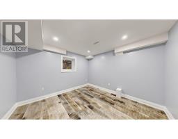 Bsmt - 186 Wainscot Avenue, Newmarket, ON L3X2X4 Photo 12