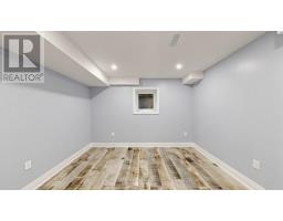 Bsmt - 186 Wainscot Avenue, Newmarket, ON L3X2X4 Photo 13
