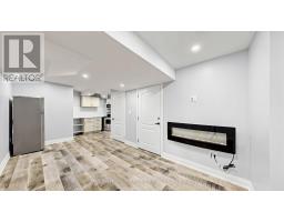 Bsmt - 186 Wainscot Avenue, Newmarket, ON L3X2X4 Photo 6