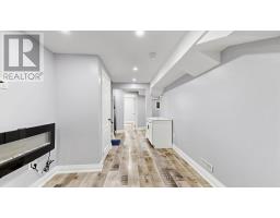 Bsmt - 186 Wainscot Avenue, Newmarket, ON L3X2X4 Photo 8