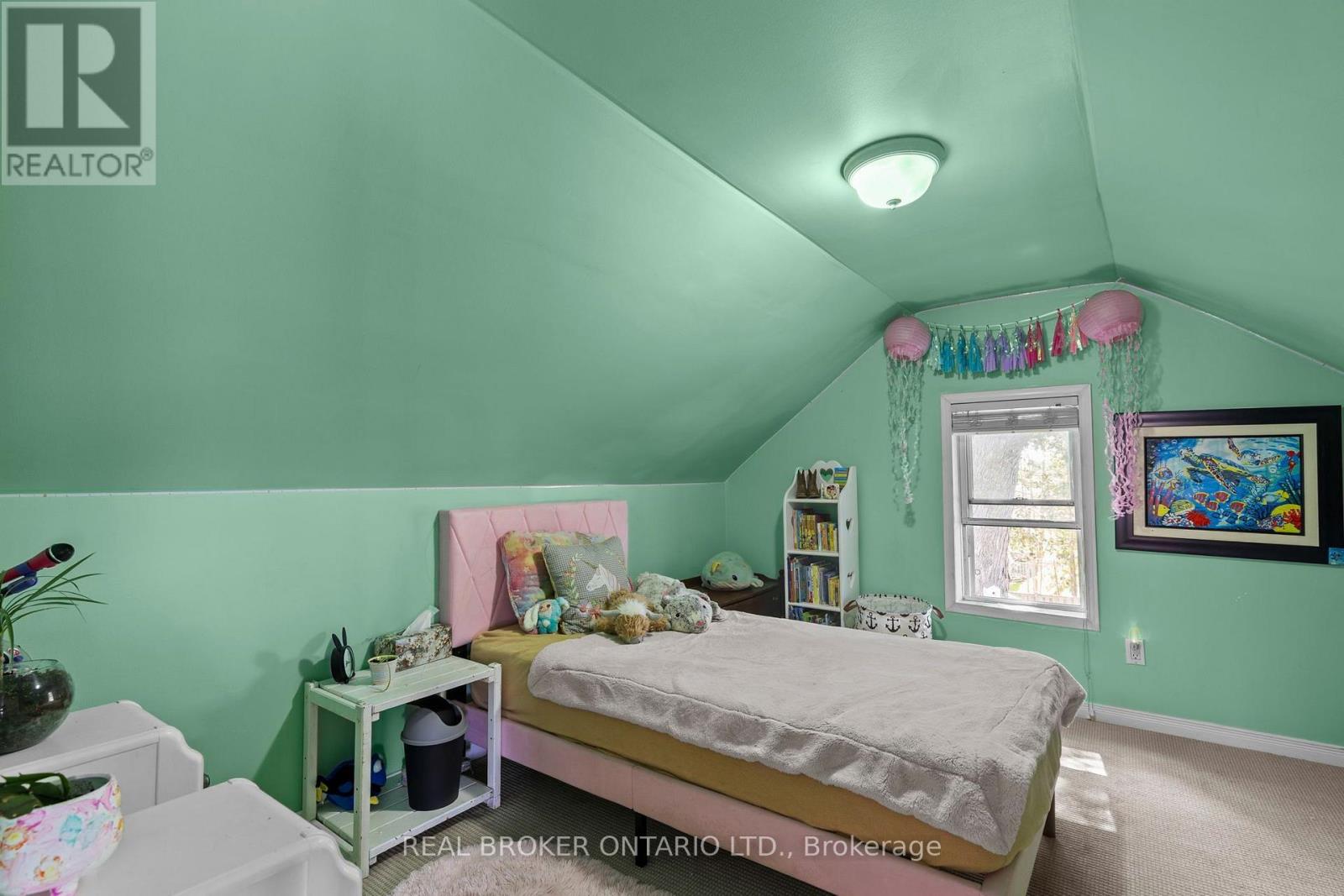 345 EAST STREET - Image 19