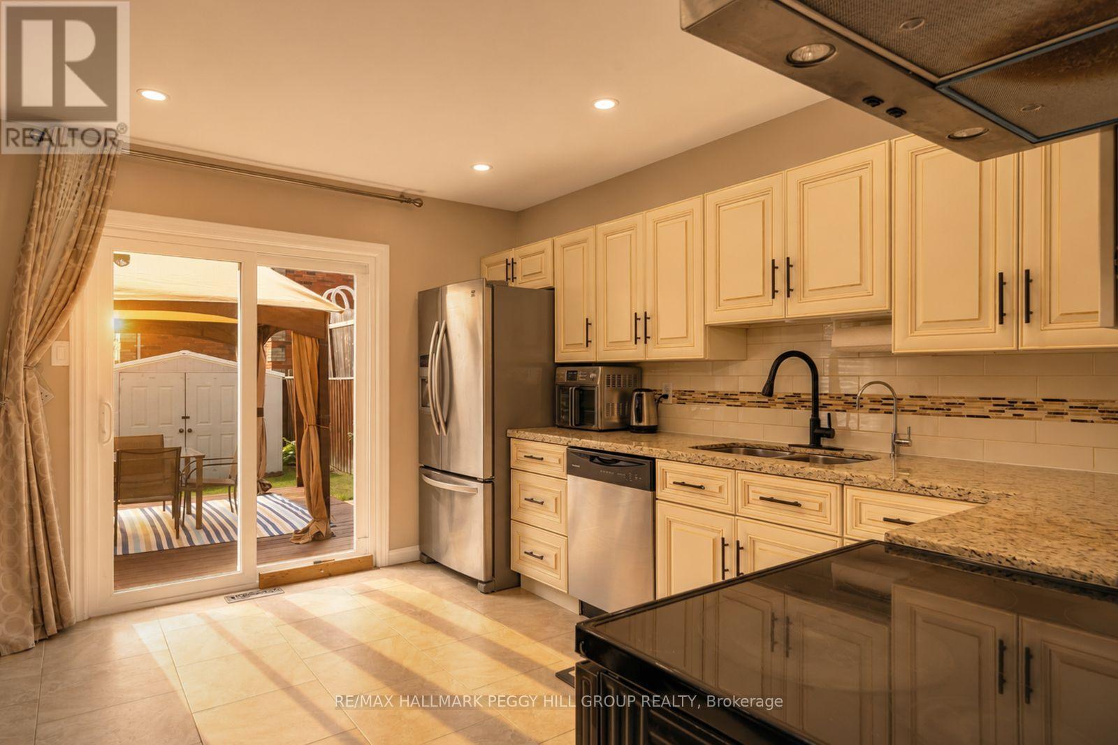 35 VICTORWAY DRIVE - 3