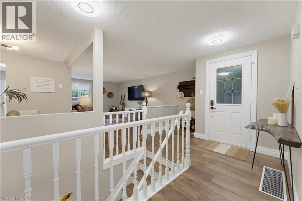 431 WEST ACRES Drive - Image 7