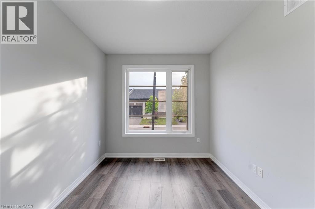 #11 550 GREY Street - 16