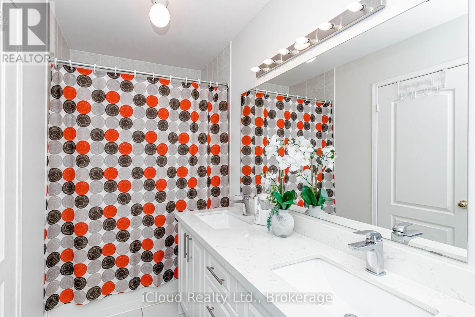 1279 LAMONT CRESCENT - 31