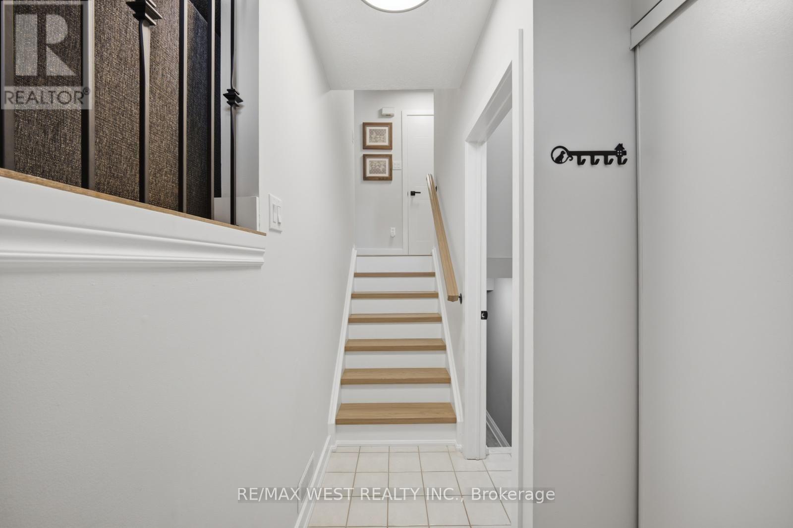 #10 5 SPRING STREET - 8