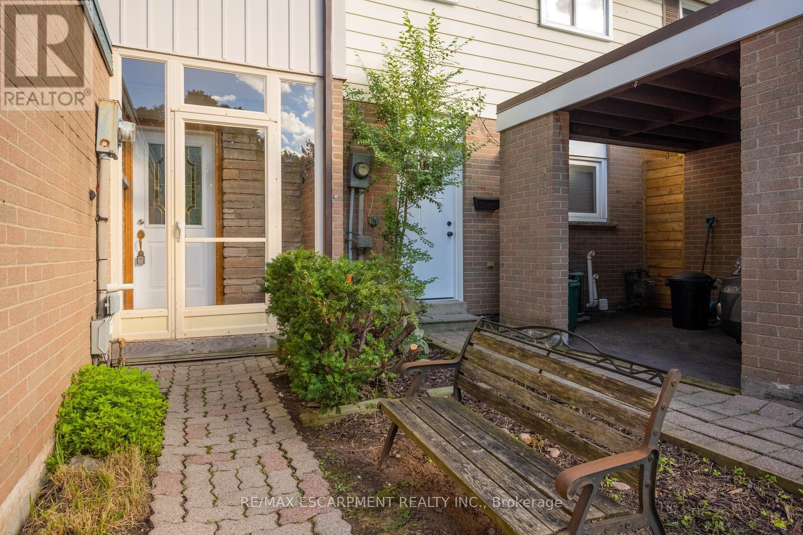 #4 140 RIPLEY COURT - 3