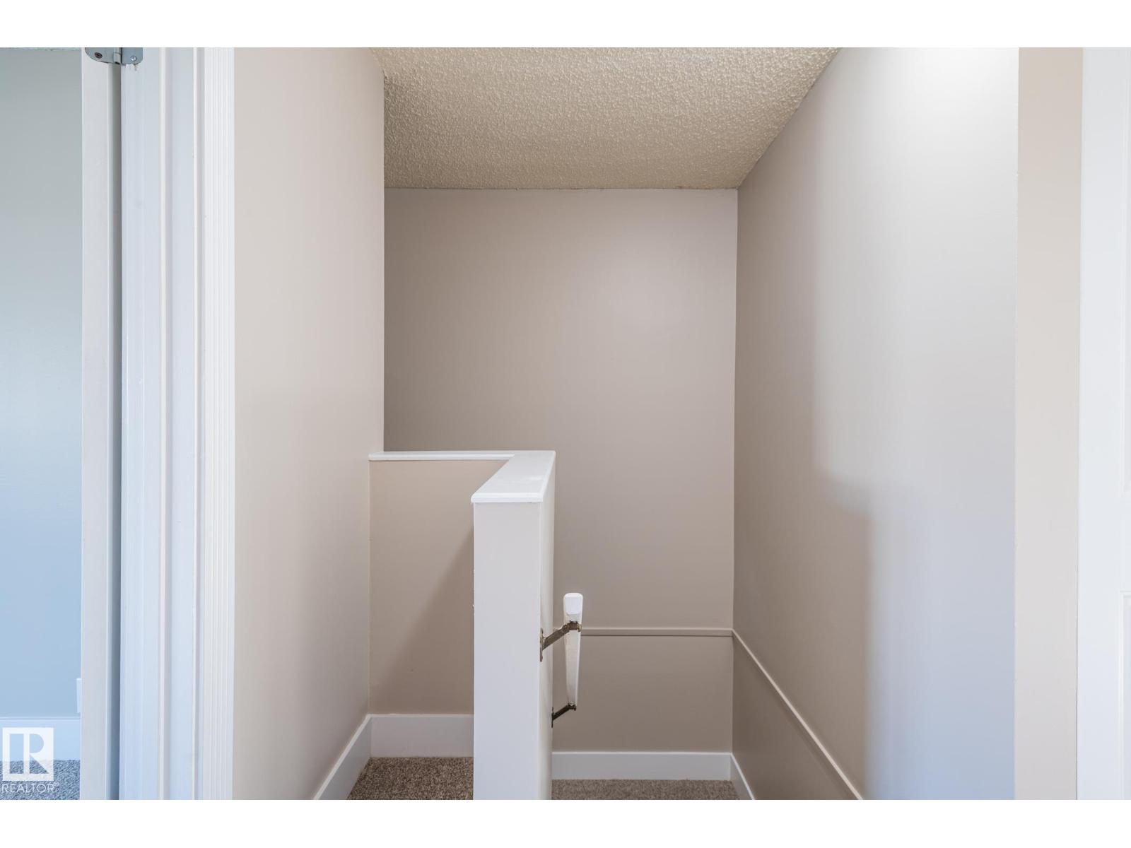 #34 14511 52 ST NW - Image 29
