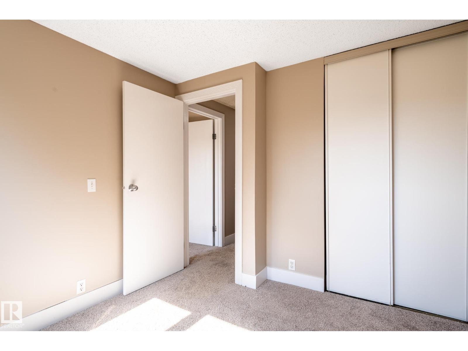 #34 14511 52 ST NW - Image 40
