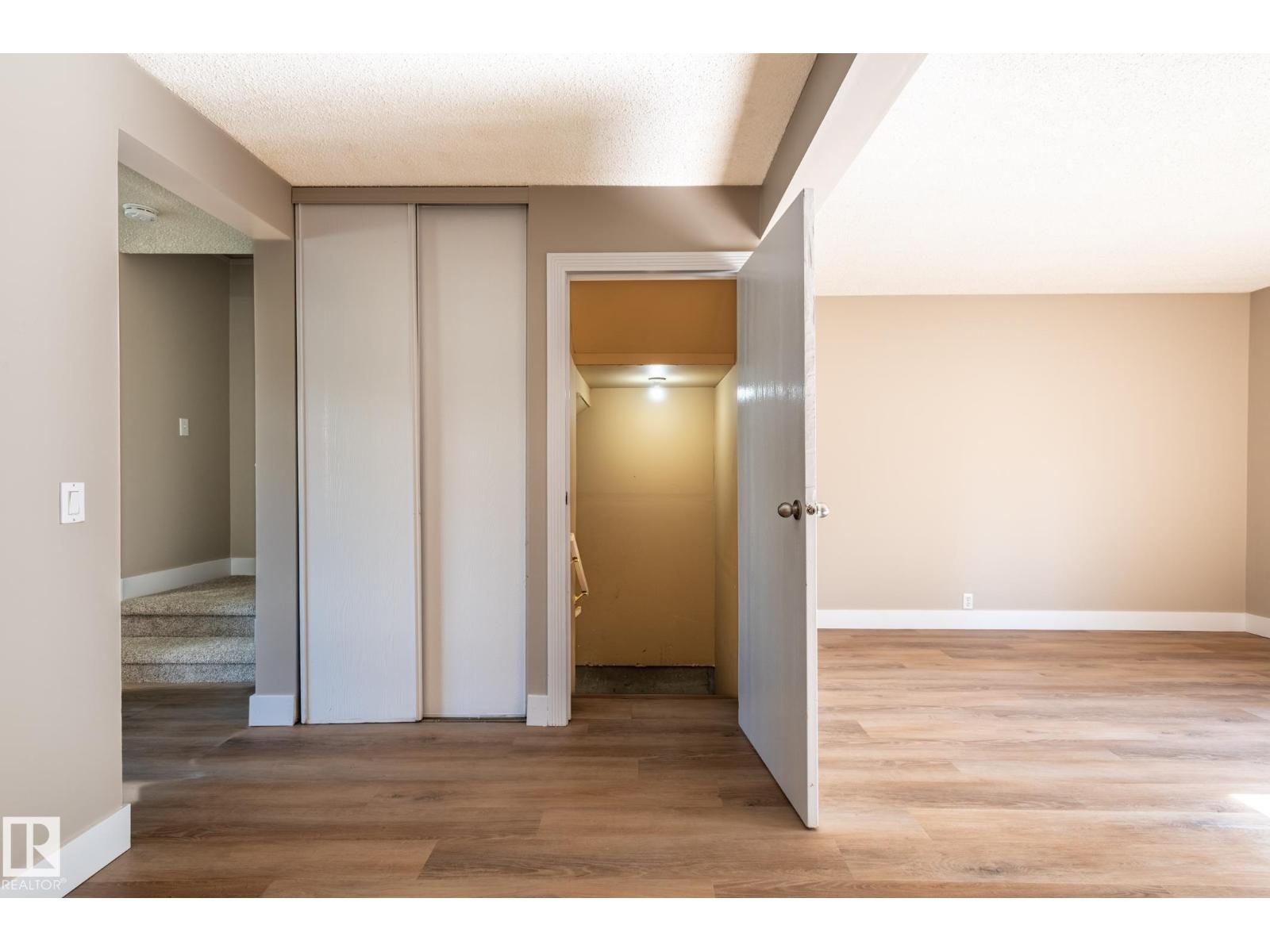 #34 14511 52 ST NW - 42
