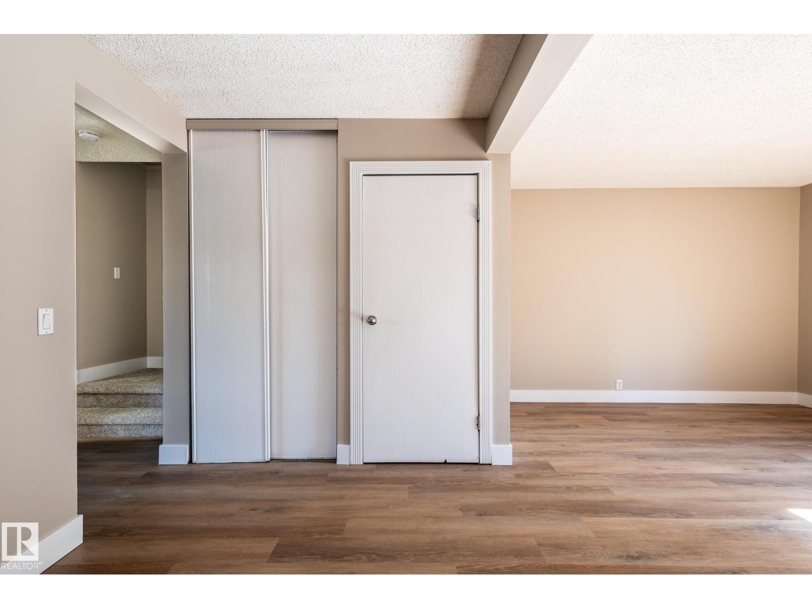 #34 14511 52 ST NW - Image 41