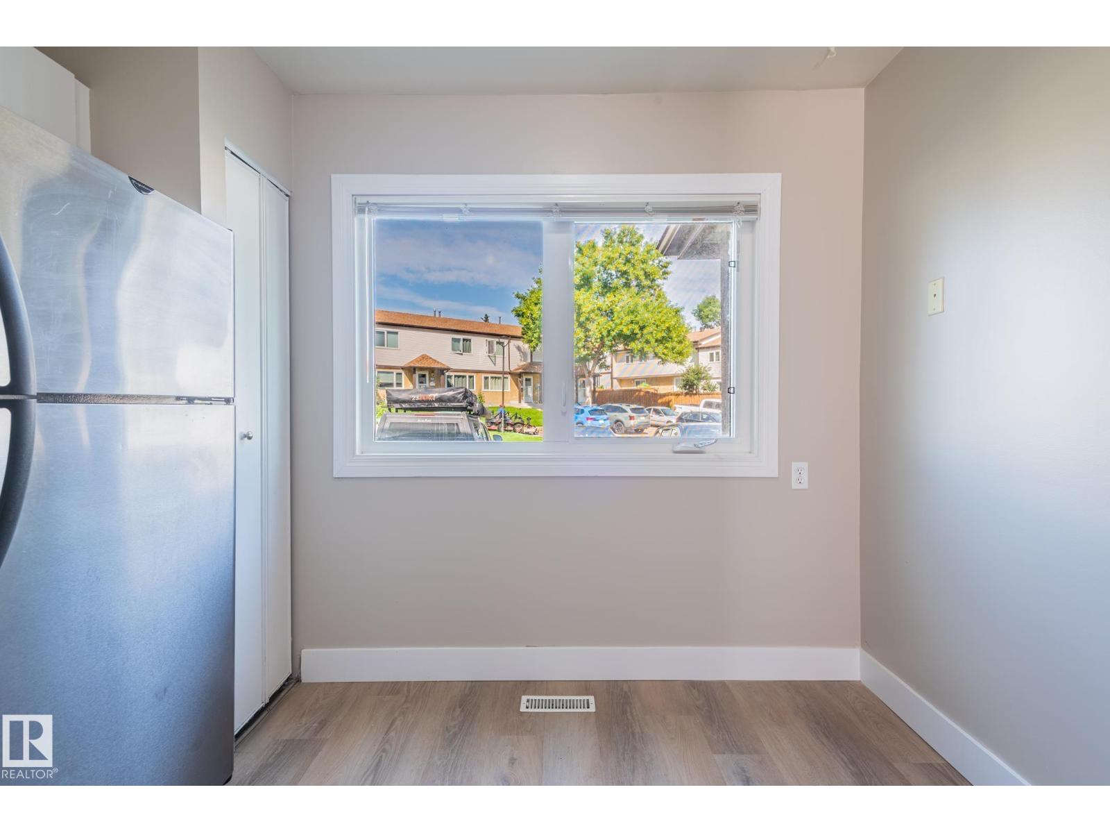 #34 14511 52 ST NW - 16