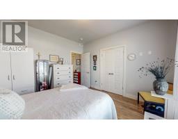 1 Kenai Crescent thumbnail 50