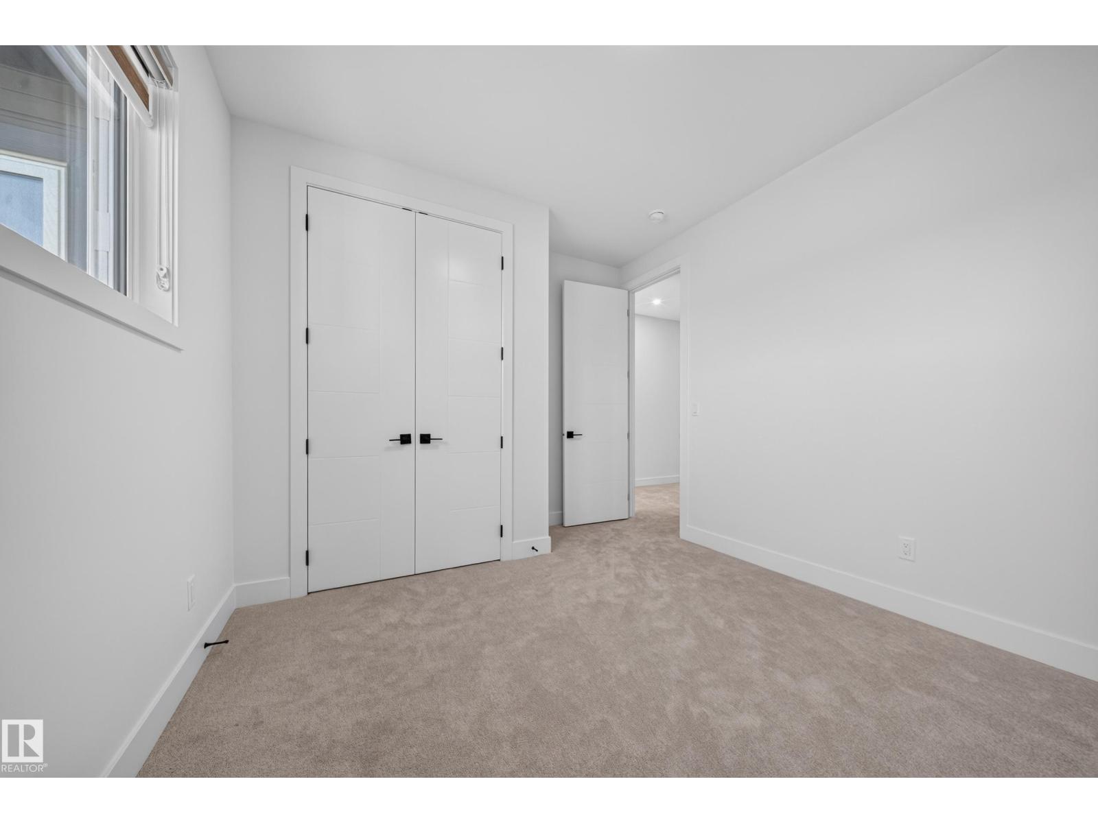6394 17 St NE - 9